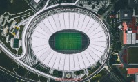 jrkan直播-英超新赛季球衣宣传照欣赏与风格解析